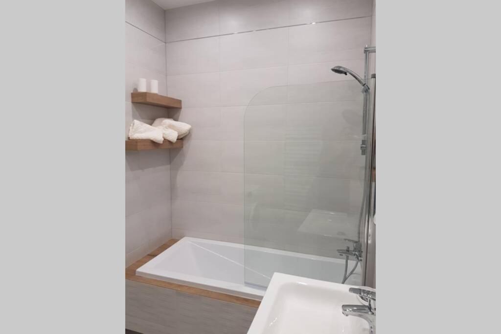 Komfortowy Nowoczesny Apartament Kustronia Z Garazem Balkonem Wanna 비엘스코-비아와 외부 사진